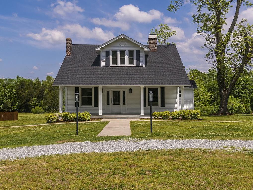 5808 stoney mountain road burlington.jpg