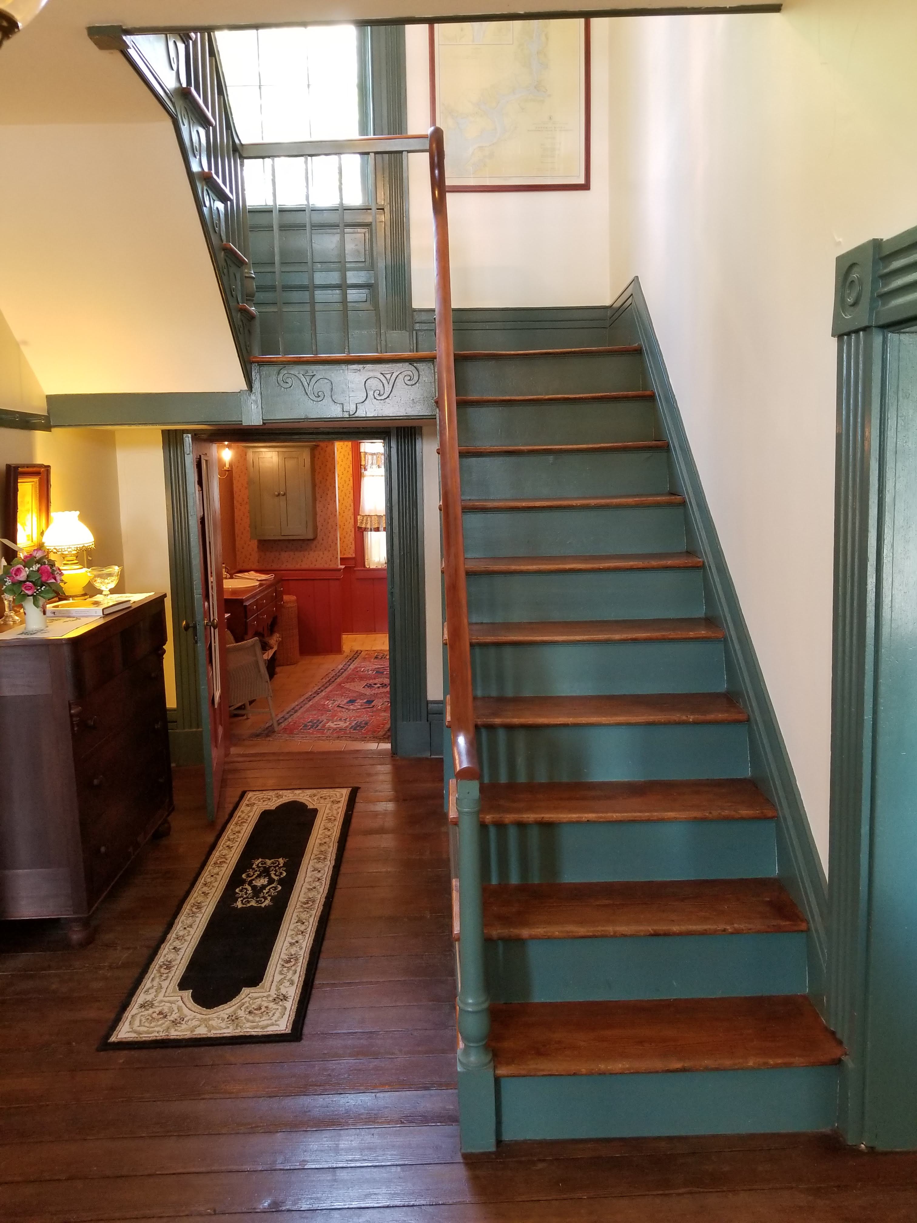 107 w. acdemy street hallway.jpg