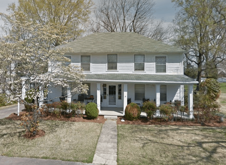 225 w. chestnut street troy.png