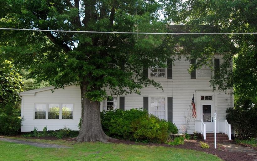 312 summit street walnut cove.jpg