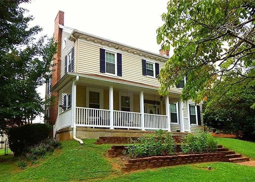 113 gwyn avenue elkin 2.jpg