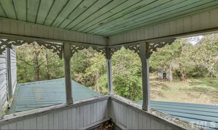 dunlap upstairs porch 1.jpg