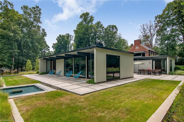 3905 henderson road exterior.jpg