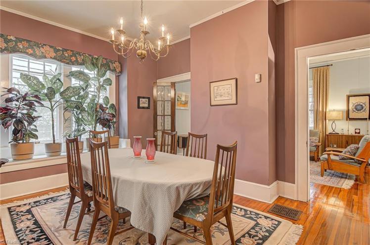 294 west end bouevard winston DR.jpg