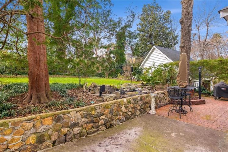 294 west end boulevard winston back1.jpg