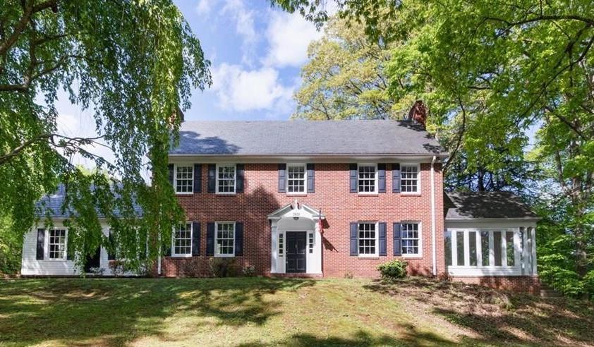 3851 reynolda road winston.jpg