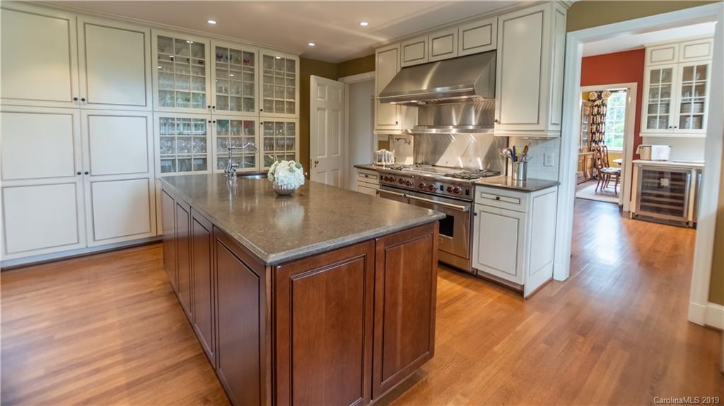 boxwood kitchen 2.jpg