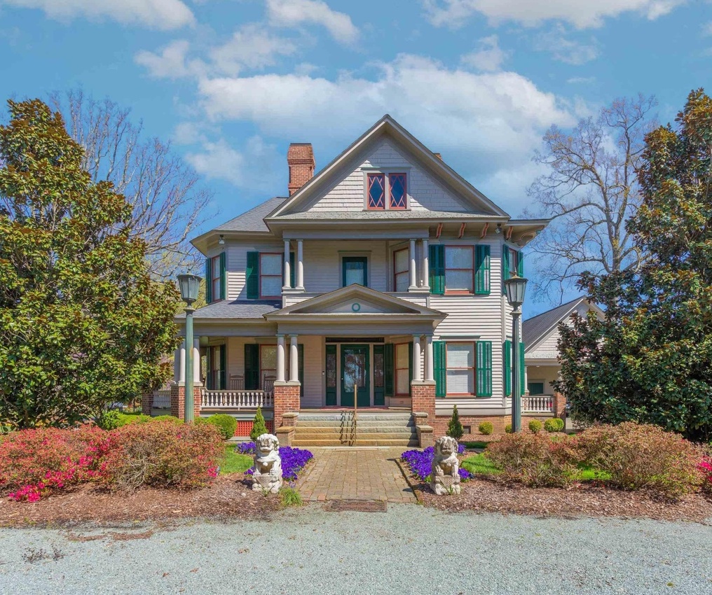 The 6 Most Interesting Historic Houses Sold in April – Piedmont Historic  Homes, image size:1016x850