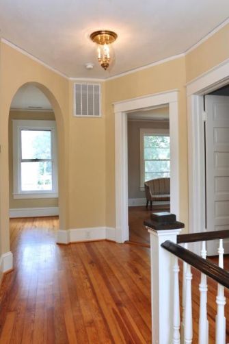 515 church street hallway upstairs.jpg