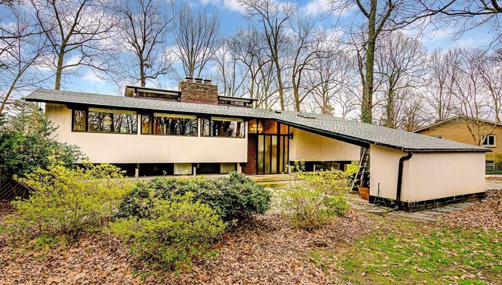 4923 warfield drive.jpg