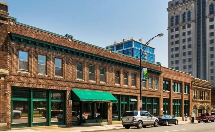 220 w. market street, unit 311.jpg