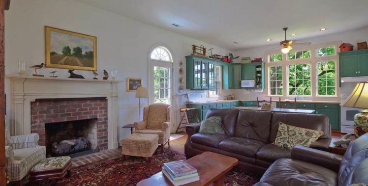 5869 u.s. 158 kitchen.jpg