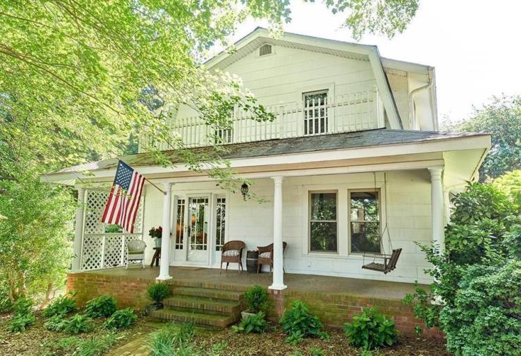 5108 n church street.jpg