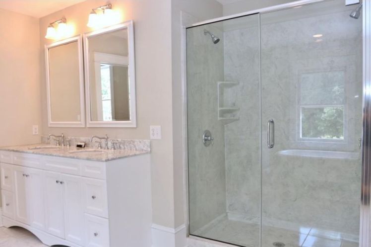 515 church street bathroom 3.jpg