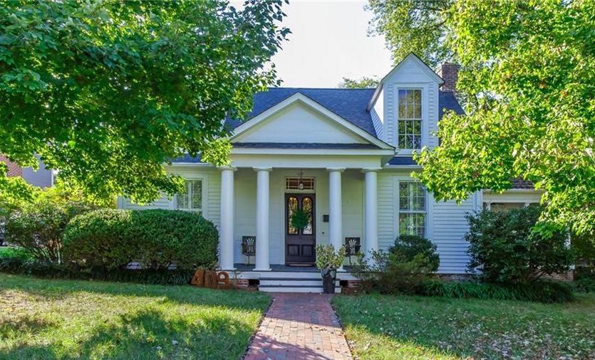 409 hillcrest drive.jpg